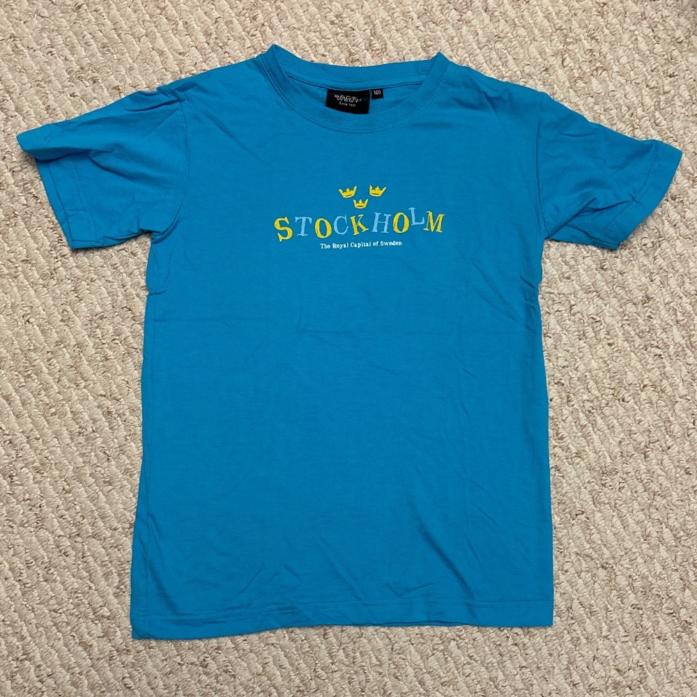 🇸🇪 Kids Stockholm tshirt -size 160